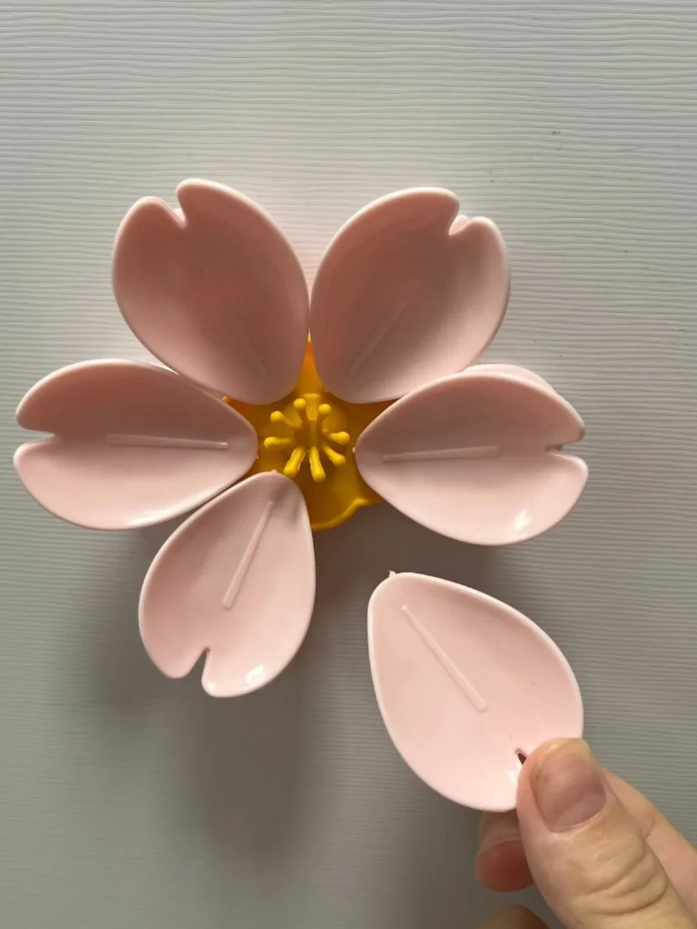 Pink Sakura Food Sealing Clips, 6 Detachable Petal Kitchen Bag Clips